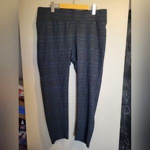 Lily Morgan Navy Plaid Pull Up Dress Pants, Size XL (34)